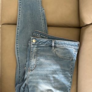 American Eagle ne(x)t level low rise jegging. Practically new
